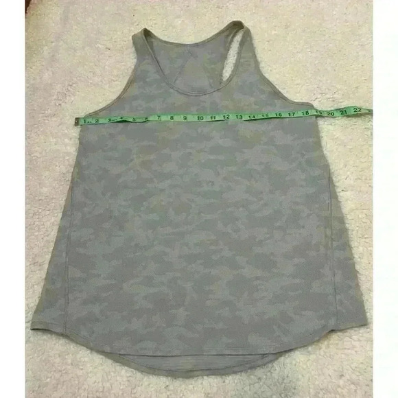Lululemon Atlétic Top Size L - Picture 6 of 6